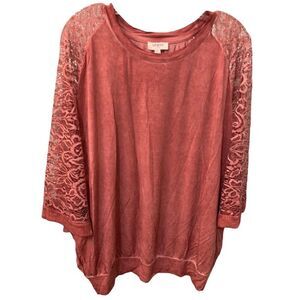 UMGEE Top with Dolman Sleeve and Lace  Size Medium